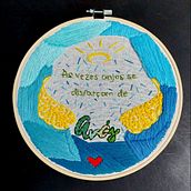 Meu projeto do curso: Técnicas básicas de bordado: pontos, composições e escalas cromáticas Ein Projekt aus dem Bereich Erweiterungsentwicklung, Design von Garderoben, Stickerei und Farbenlehre von lilianeribeiro - 05.10.2021