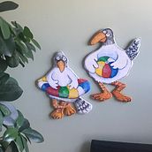 Seagulls having fun.. Character Design, To, Design, Art To, and s project by cynthiambogdanovich - 09.11.2021