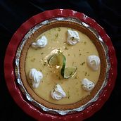 Traditional KEY LIME PIE. The Art of Plating course and final project. Dessert.. Photograph, and Studio Photograph project by Mike Patterson - 10.06.2021