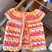 chaleco bebé. Un projet de Crochet , et Art textile de Constanza Diener Riveros - 12.10.2021