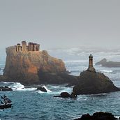 Mon projet du cours : Matte painting : créer des mondes photoréalistes le château de la mer. Photograph, Photograph, Post-production, Photo Retouching, Digital Photograph, Photomontage, and Matte Painting project by cedric Boeraeve - 10.13.2021