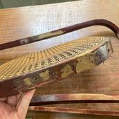 Restauración y transformación de una silla.. Un progetto di Design e creazione di mobili, Interior design, DIY, Falegnameria , Upc, cling e Artigianato di Javier Amat Serna - 14.10.2021