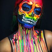 Rainbow 🌈 skull 💀 . Un proyecto de Pintura, Diseño de personajes y Bellas Artes de Carolina Escalante - 26.10.2020