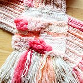 My project in Tapestry and Knitting for Garments and Accessories course. Accessor, Design, Arts, Crafts, Fiber Arts, and DIY project by Irit Landgraf - 10.19.2021