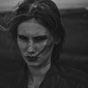 Task 1 - Portrait Photography w Kristina Varaksina . Portrait Photograph project by Izabela Bartyzel - 10.20.2021