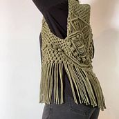 My project in Macramé: Create Unique Clothing course. Accessor, Design, Arts, Crafts, Fiber Arts, and Macramé project by Ilaria Tarquini - 10.04.2021