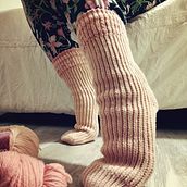 Calcetines en crochet. Fashion Design, Fiber Arts, DIY, and Crochet project by ffloresquezada - 11.11.2021