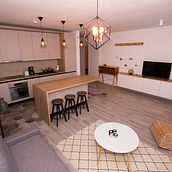 Bedroom that has also to accommodate occasionally an office. Interior Architecture, Interior Design, Decoration, Interior Decoration, and Retail Design project by Alexandra Tecşa - 10.16.2021