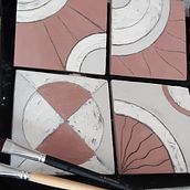 My project in Design and Create Portuguese Ceramic Tiles course. Arts, Crafts, Ceramics, Furniture Design, Making, Interior Design, Decoration, and DIY project by Agnieszka Grzegorzewska - 10.24.2021