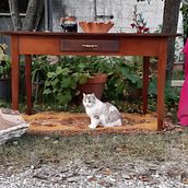 Upcycling Wooden Dinner Table. DIY project by Mabel Barquero - 10.27.2021