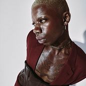 Feelin' the bling . % Carmen Corblan tarafından hazırlanan Fotoğrafçılık, Ve Moda Fotoğrafçılığı projesi - 09.24.2021