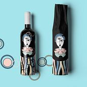 Illustrations for vine package design. Een project van  Ontwerp, Ontwerp van personages y Grafisch ontwerp van nataliamuzalewskaya - 12.11.2021
