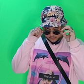 Projeto clipe- Artista: vxtrola, Música: Golden rings (ainda em produção). Música, Cinema, Vídeo e TV, Multimídia, Vídeo, Criatividade, e Edição de vídeo projeto de Victor Santos Rodrigues - 02.05.2021