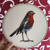 Pintar con Hilo (Técnicas de Ilustración Textil): "Petirrojo". Embroider, Traditional illustration, and Textile Design project by Carlos Andrade - 11.13.2021
