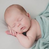 Mi Proyecto del curso: Introducción a la fotografía newborn. Un proyecto de Fotografía, Fotografía de retrato, Fotografía de estudio, Fotografía Lifest, le y Fotografía en interiores de Jessi Aguado - 23.11.2021