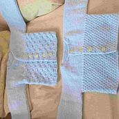 cardigan per una nipotina. Un progetto di Pattern design di claudia anastasia viganò - 25.11.2021