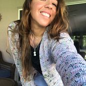 Mi Proyecto del curso:  Top-down: prendas a crochet de una sola pieza. Fashion Design, Fiber Arts, DIY, and Crochet project by karin cofre - 11.14.2021