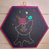 mi universo magico. Embroider, Design, and Traditional illustration project by Vane Jaimes - 11.28.2021
