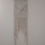 Mi Proyecto del curso: Introducción al macramé: creación de un tapiz decorativo. Un progetto di Design di accessori, Artigianato, Interior design, Interior Design, Fiber Art e Macramè di vanessabarriosb - 01.12.2021