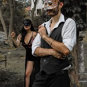 Self Portrait Photography Animal Masks Shoot. Un proyecto de Fotografía de Tori - 10.10.2021