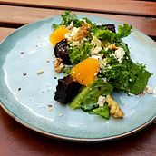 My project in Food Styling: The Art of Plating course. Design, Food Photograph, DIY, Food St, and ling project by Monica Lindemann - 12.06.2021