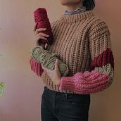 Suéter a crochet. Un proyecto de Artesanía, Creatividad y Costura de Jimena Venegas - 05.12.2021