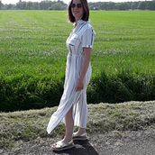 Naaien van een zomerjurk. Un proyecto de Costura de ruttengeertrui - 07.12.2021