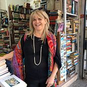 My project in Short Story Writing: Create Fiction from Personal Experience  course. Un progetto di Scrittura, Creatività, Stor, telling e Narrativa di Lisa - 07.12.2021