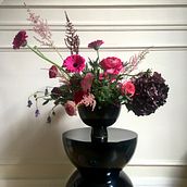 Mon projet du cours : Décor floral : compositions joyeuses et colorées. Un proyecto de Diseño de interiores, Paisajismo, Decoración de interiores, DIY, Diseño floral y vegetal de Noémie Wilson - 08.12.2021