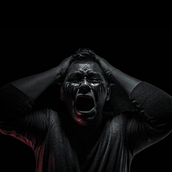 ALONE. Photograph, Portrait Photograph, Fine-Art Photograph, Self-Portrait Photograph & Interior Photograph project by Ever Hernández - 12.09.2021