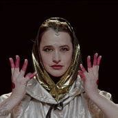 Performance musical . Un proyecto de Música, Cine, vídeo, televisión, Dirección de arte, Br, ing e Identidad y Diseño de vestuario de Pascuala Ilabaca Argandoña - 14.12.2021