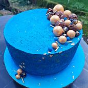 My project in Cake Design: Modern Decorating Techniques course. Design, and DIY project by Eli Ivanova - 12.19.2021