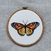 My project in Realistic Embroidery Techniques course. Traditional illustration, Embroider, and Textile Design project by Lidiia - 12.18.2021