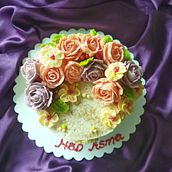 My project in Decorative Buttercream Flowers for Cake Design course. Design, and DIY project by wajeeha Mohammed Ameer - 12.19.2021