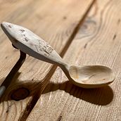 Il mio progetto del corso: Intaglio di cucchiai di legno. Un proyecto de Artesanía, Diseño de producto, DIY y Carpintería de gaia_ - 20.12.2021