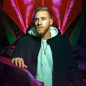 My project in Creative Retouching for Portrait Photography course. Photograph, Photograph, Post-production, Photo Retouching, Portrait Photograph, and Fine-Art Photograph project by Vadim Chebak - 12.20.2021