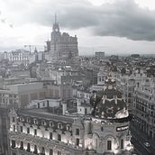 Mi Proyecto del curso: Fotomontaje surrealista con Photoshop. Un proyecto de Post-producción fotográfica		, Retoque fotográfico, Fotografía digital, Composición fotográfica y Fotomontaje de JOSIAS AGUILAR - 16.07.2021