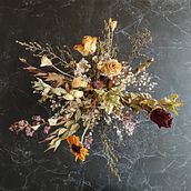 Il mio progetto del corso: Design di centrotavola con fiori essiccati e stabilizzati. Interior Design, L, scape Architecture, Decoration, DIY, Floral, and Plant Design project by Giulia Marchetto - 12.08.2021
