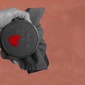 Coração. Un projet de Création d'accessoires, Création de costumes, St, lisme, Photographie, Br, ing et identité, Photographie de mode, Broderie, Couture , et Design  de Carolina Rocha - 08.02.2021