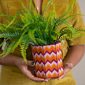 My project in Bargello for Beginners: Retro Needlepoint Patterns course. Un progetto di Fiber Art, Textile Design e Ricamo di Nerrisa Pratt - 04.01.2022