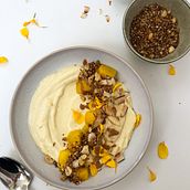 My project in Food Styling and Photography for Instagram course. Un projet de Photographie, Réseaux sociaux, Retouche photographique, Photographie smartphone, Photographie de produits, Photographie numérique, Photographie gastronomique, Photographie pour Instagram, Photographie lifest, le, St , et lisme culinaire de jessica_200327 - 05.01.2022
