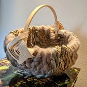 Yarn & vegetal fiber, try 1. Un progetto di Artigianato, Interior design, Interior Design, Fiber Art e Textile Design di g_massicotte - 05.01.2022