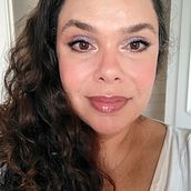 Meu projeto do curso: Introdução a técnicas de maquiagem profissional Ein Projekt aus dem Bereich Kino, Video und TV, Kunstleitung, Modedesign und Modefotografie von Tatiana Siqueira - 05.01.2022