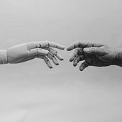 Las manos. Un proyecto de Fotografía, Dirección de arte, Vídeo, Fotografía de retrato, Fotografía de estudio, Concept Art, Fotografía digital, Fotografía artística, Realización audiovisual, Composición fotográfica, Narrativa y Autorretrato Fotográfico de Javier Ferrer Huerta - 06.01.2022