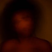 Meu projeto do curso: A arte do autorretrato: se expresse por meio da fotografia. Photograph, Portrait Photograph, Studio Photograph, and Self-Portrait Photograph project by Andy Hellen Marques Real - 01.06.2022