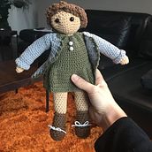 Mein Kursprojekt: Amigurumi: designe Kleidung, Haare und Accessoires . Arts, Crafts, To, Design, Fiber Arts, Crochet, Amigurumi, and Textile Design project by Jasmin Gut - 01.07.2022