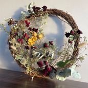 My project in Tulle Embroidery with Natural Flowers and Plants course Ein Projekt aus dem Bereich Stickerei, DIY, Blumen- und Pflanzendesign und Textildesign von Judith Hutchinson - 08.01.2022