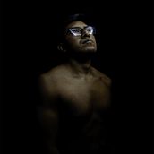 Sueña con los ojos Abiertos. Photograph, Photograph, Post-production, Photo Retouching, Portrait Photograph, Studio Photograph, Fine-Art Photograph, Photomontage, and Self-Portrait Photograph project by Rudy Tomala - 01.08.2022