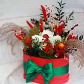 My project in Centerpiece Design with Dried and Preserved Flowers course. Interior Design, L, scape Architecture, Decoration, DIY, Floral, and Plant Design project by Alina Ouatu - 01.03.2022