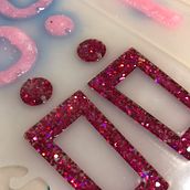 Il mio progetto del corso: Design di gioielleria in resina per San Valentino. Un projet de Création d'accessoires, Artisanat, Design de bijoux , et DIY de chiaragi - 10.01.2022